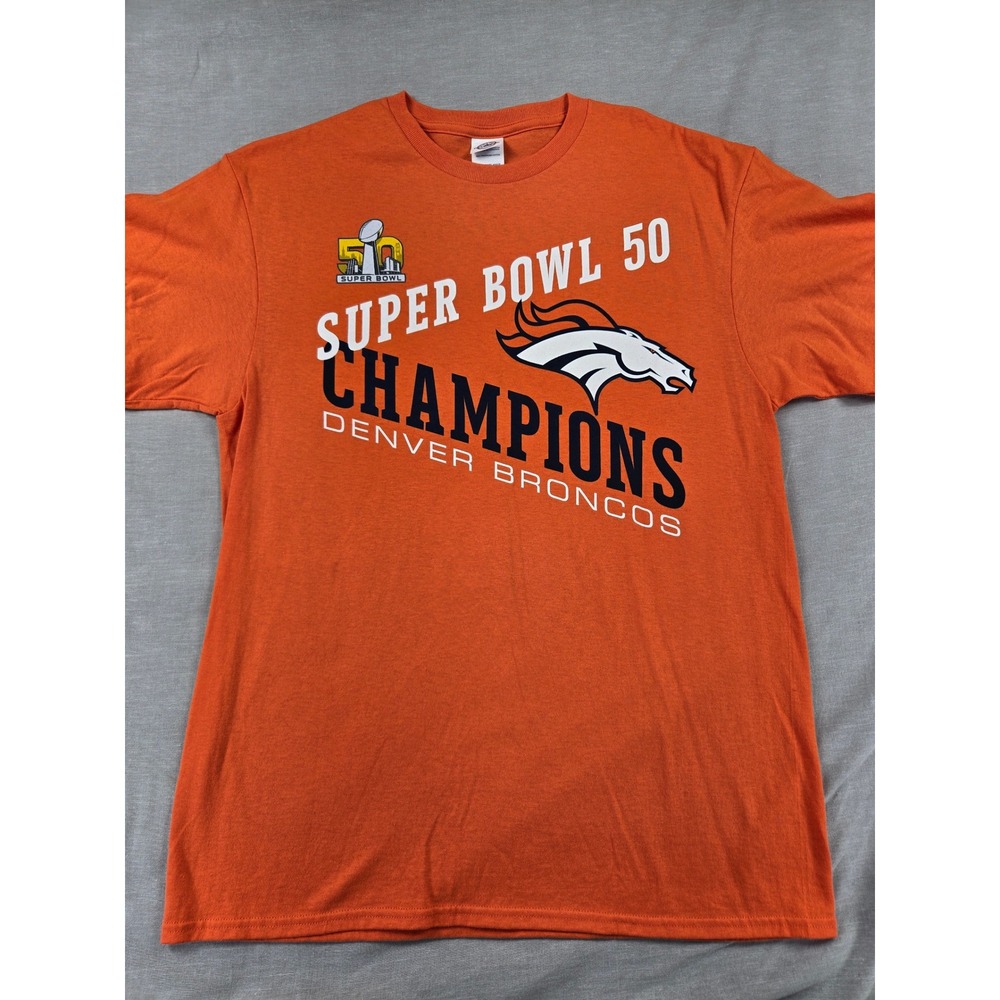 Denver Broncos Super Bowl 50 Champions Roster T-Shirt Mens Large Orange Delta